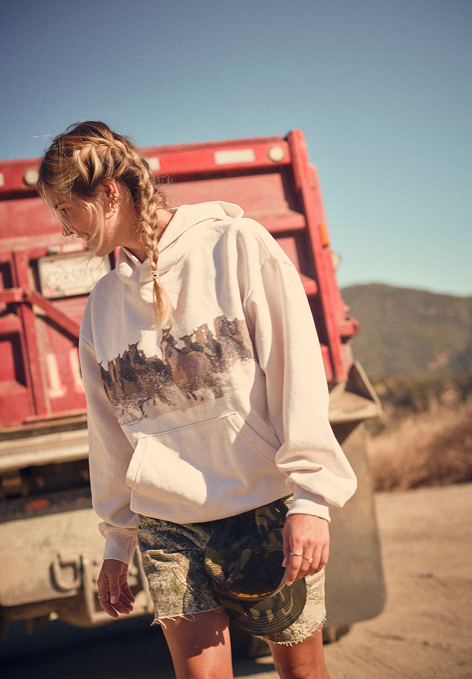 Darlin Wild Horse Creme Hoodie
