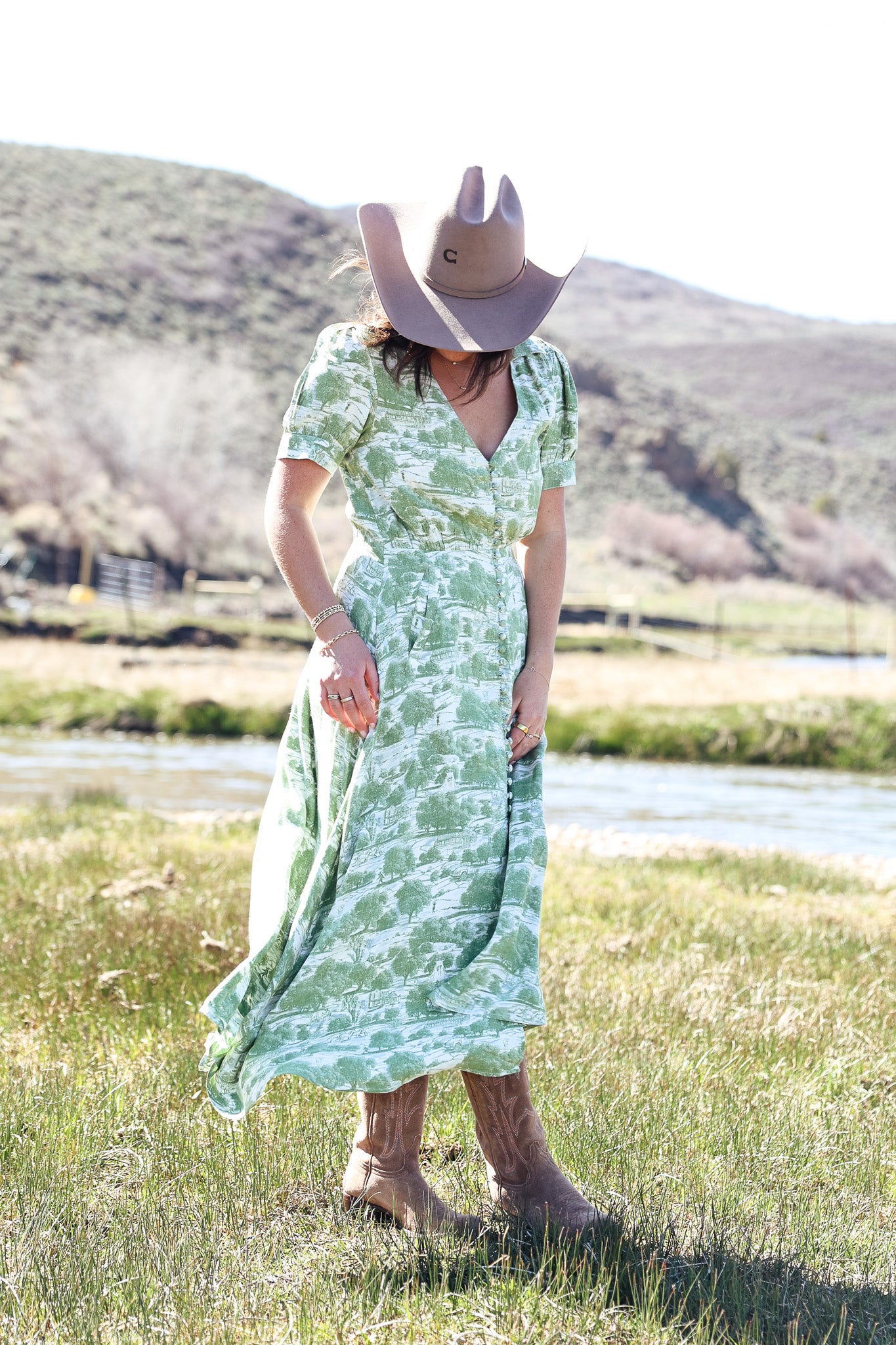 Sendero Darcy Dress in Mint Green womens dresses at boltrancstore.com summer short sleeve v neck pockets casual dress