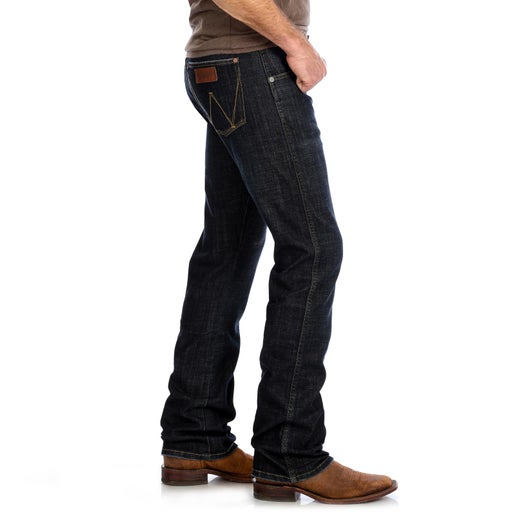 Wrangler Mens Retro Slim Boot Jean Dax