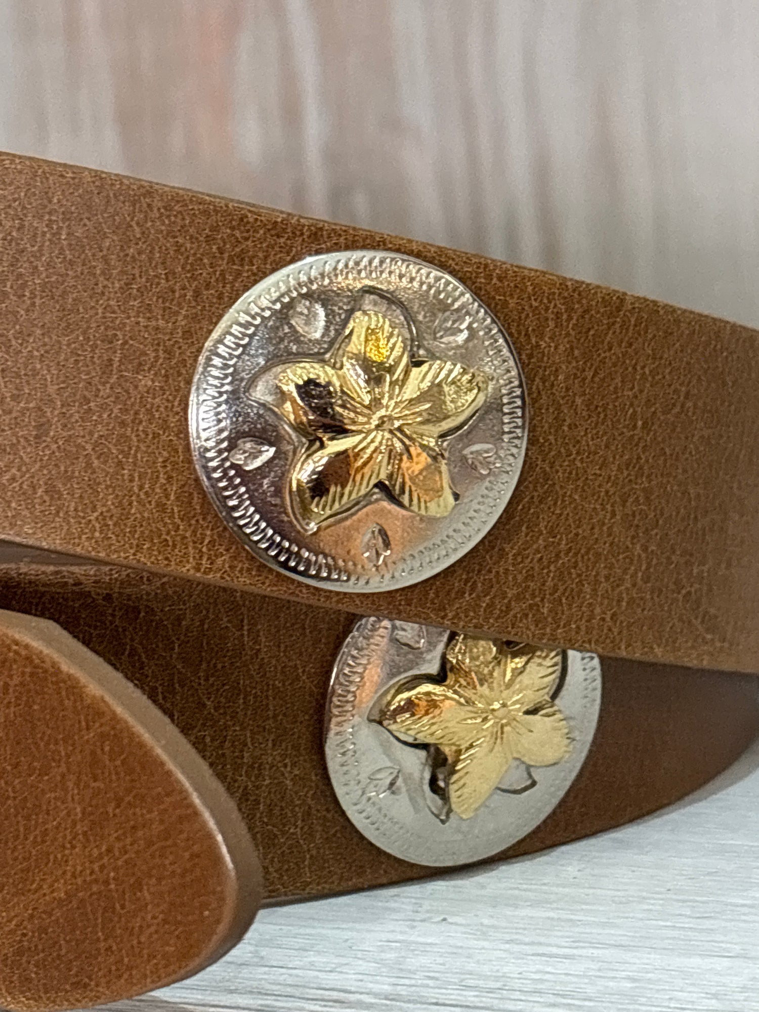 Camille Womens Floral Concho Belt