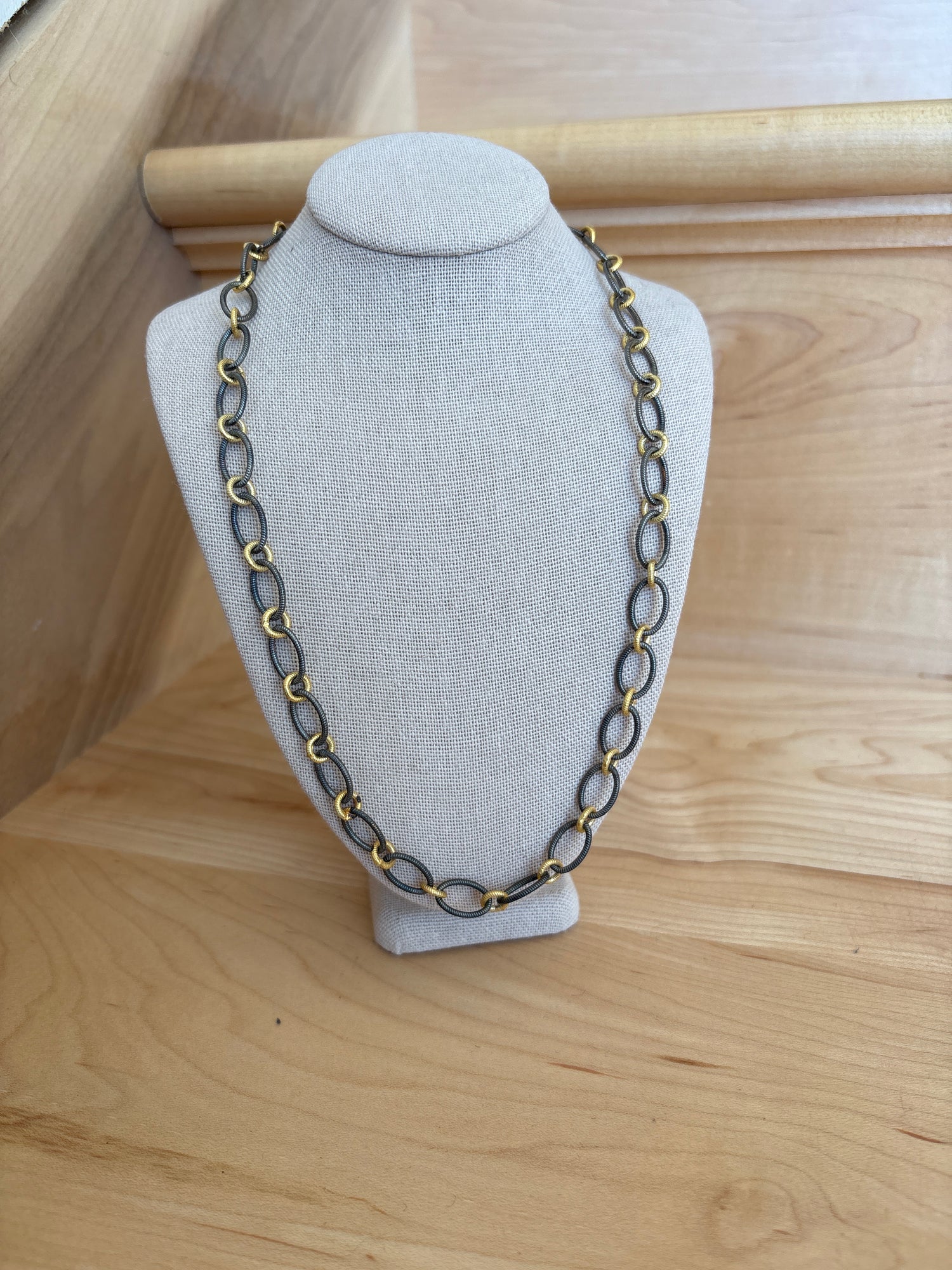 Makhala Weave Mixed Metal Gold Diamond Closure