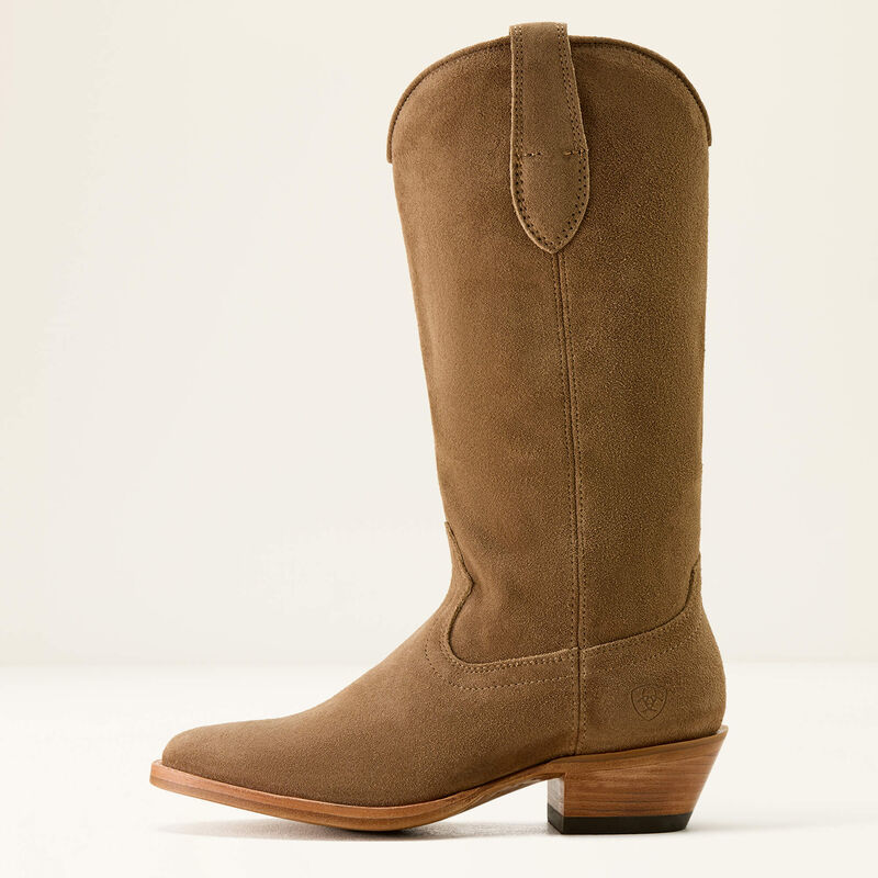 Ariat Womens Marysville Round Toe Boot a boot for riding and around on the dancefloor with your favorite jeans or western dress