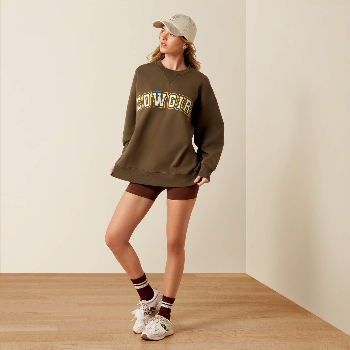 Rodeo western style womens boutique Utah Ariat Womens Oversize Sweatshirt Ivy Green SKU 10079328 Boltranchstore.com free shipping