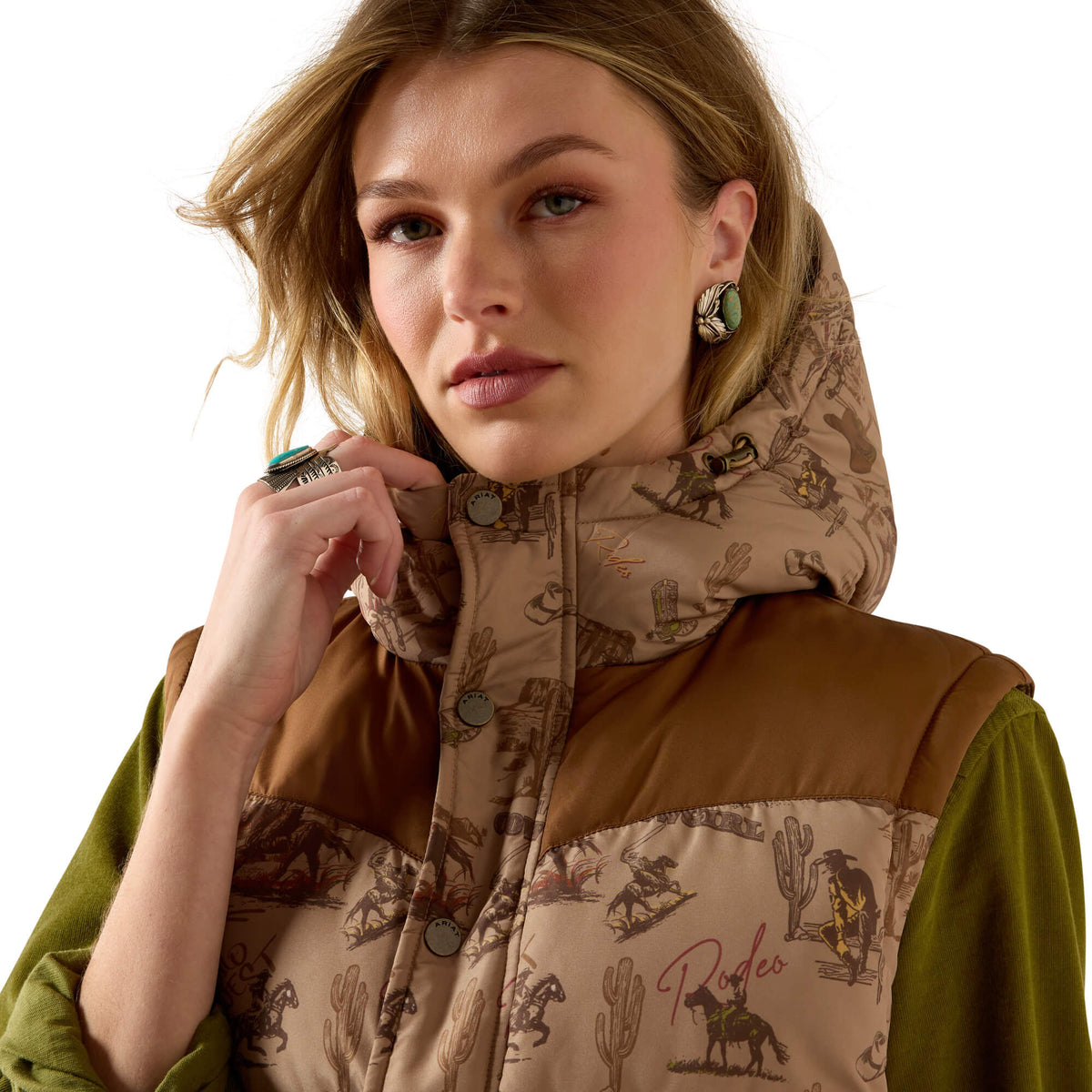 Ariat Frontier Puffer Vest Retro Rodeo Dachshund printed body paired with solid dachshund brown shoulder yoke cowgirl outerwear Kamas