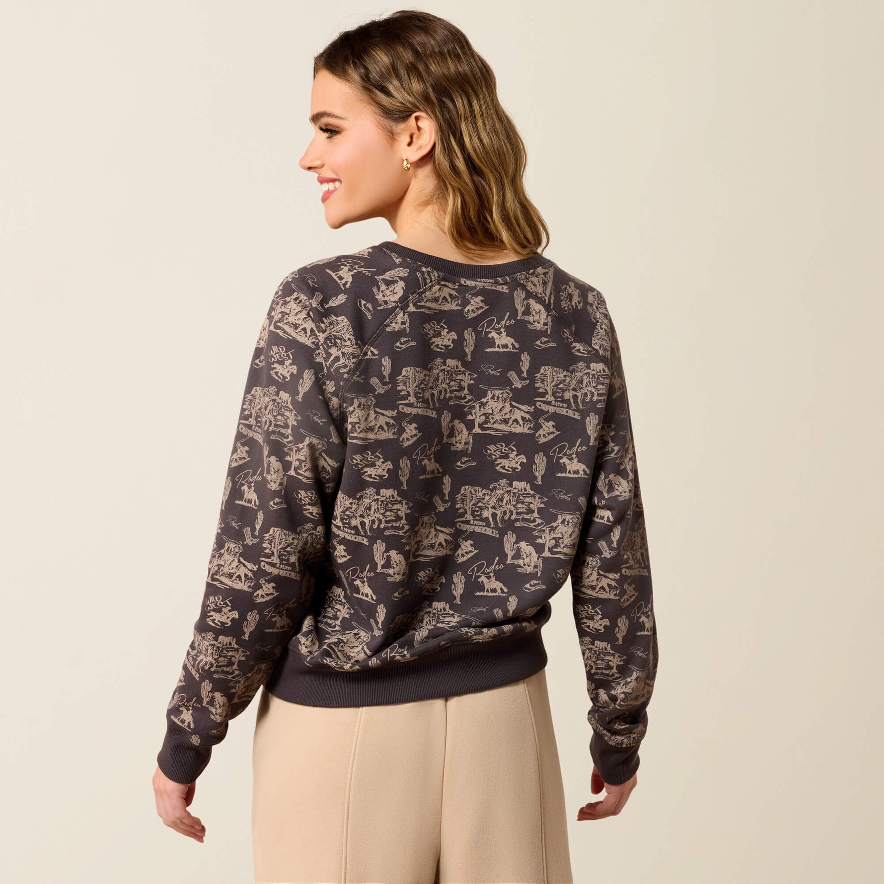 Western clothing womens fashion Utah boutique Ariat Womens Essential Crew Sweatshirt Retro Rodeo Carbon Copy SKU 10079453 Boltranchstore.com free shipping