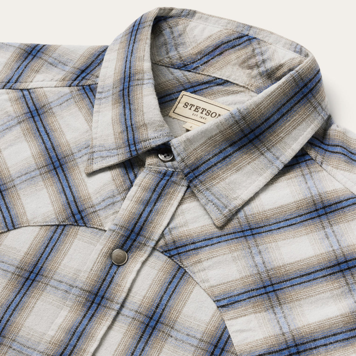 Stetson Flannel Plaid Western Shirt Blue spread collar with collar stays and curved one point back yoke cowboy