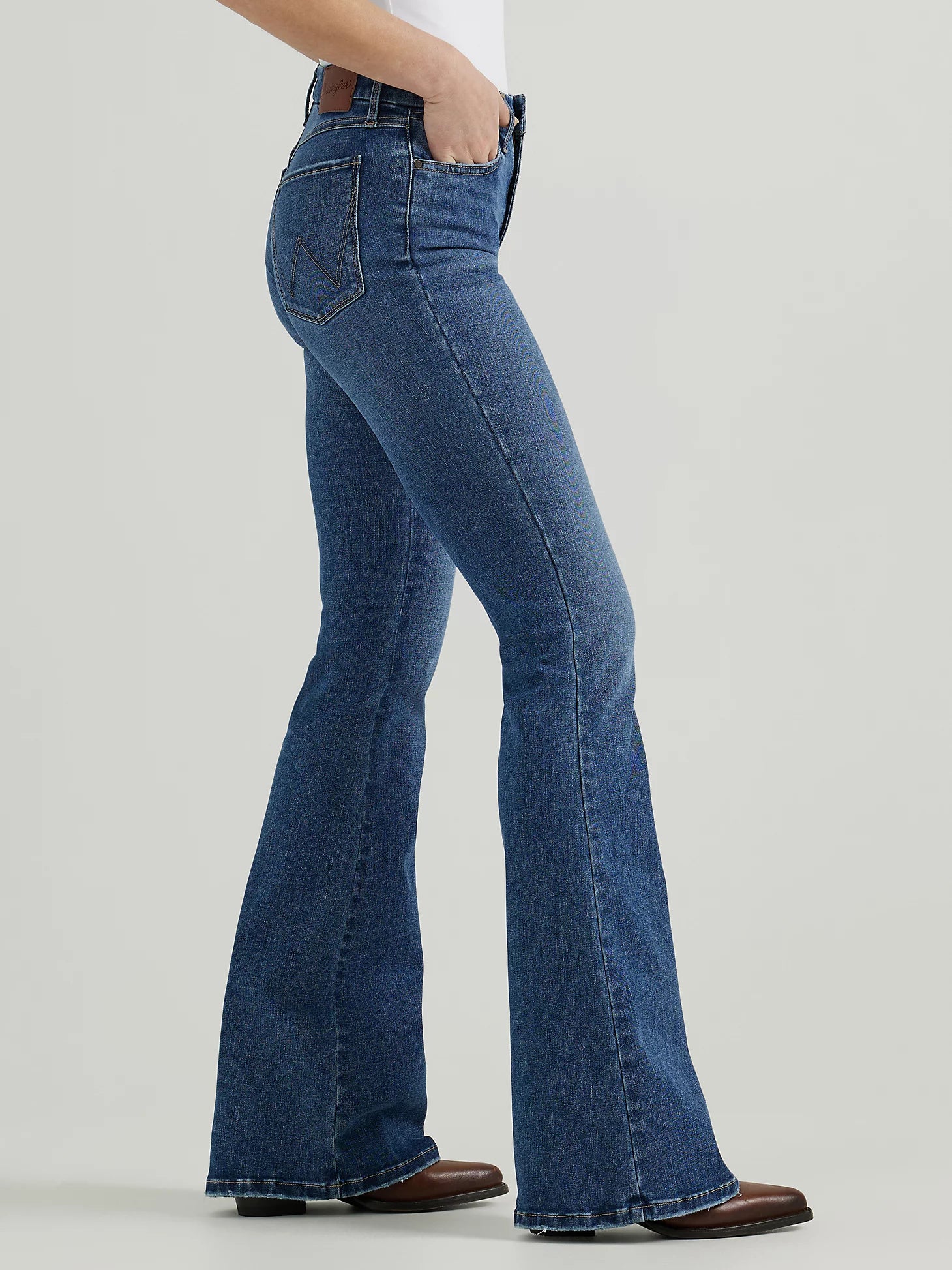 Wrangler Womens Bespoke Flare - Lily