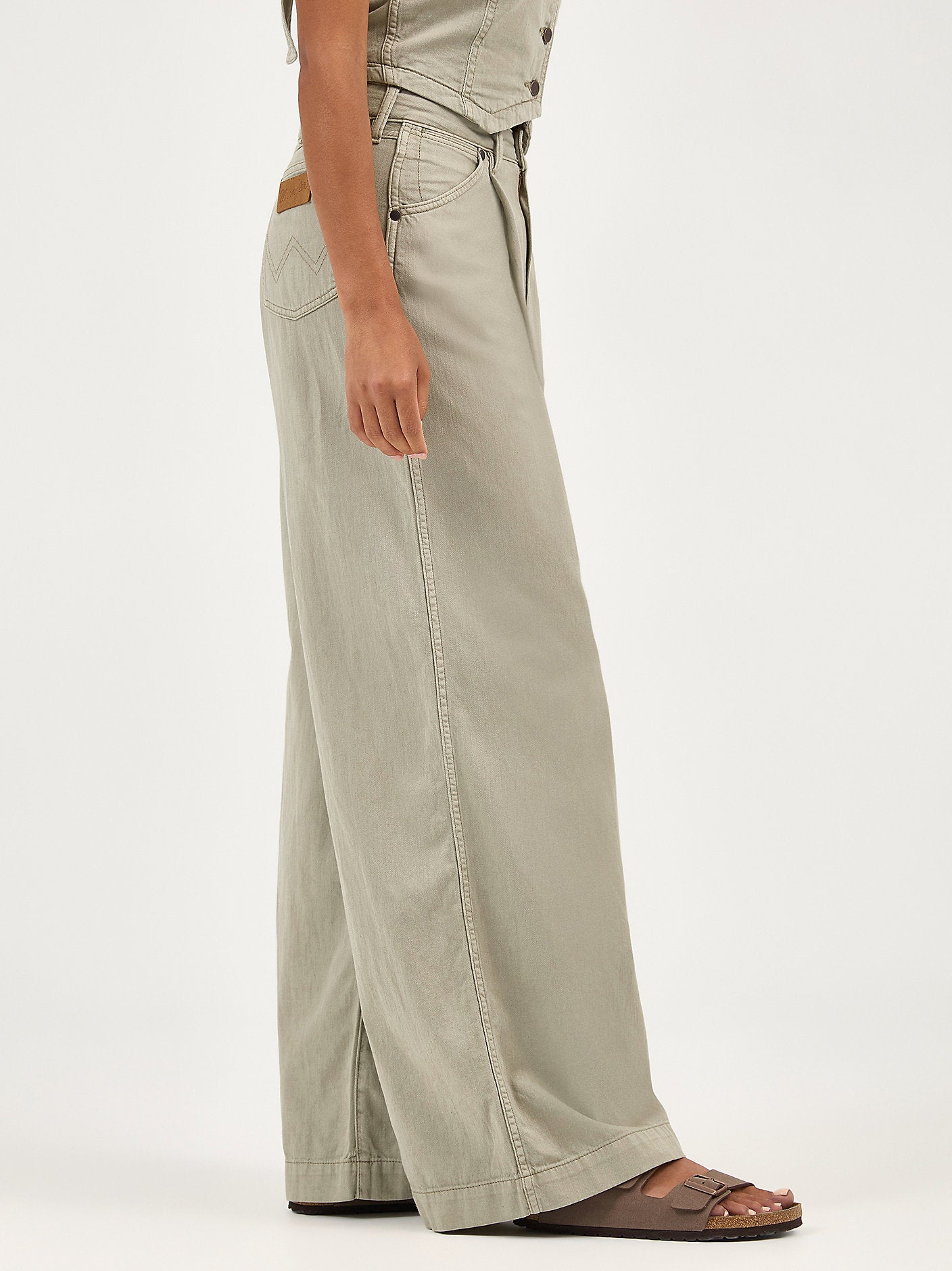 Wrangler Womens Pleated Trouser