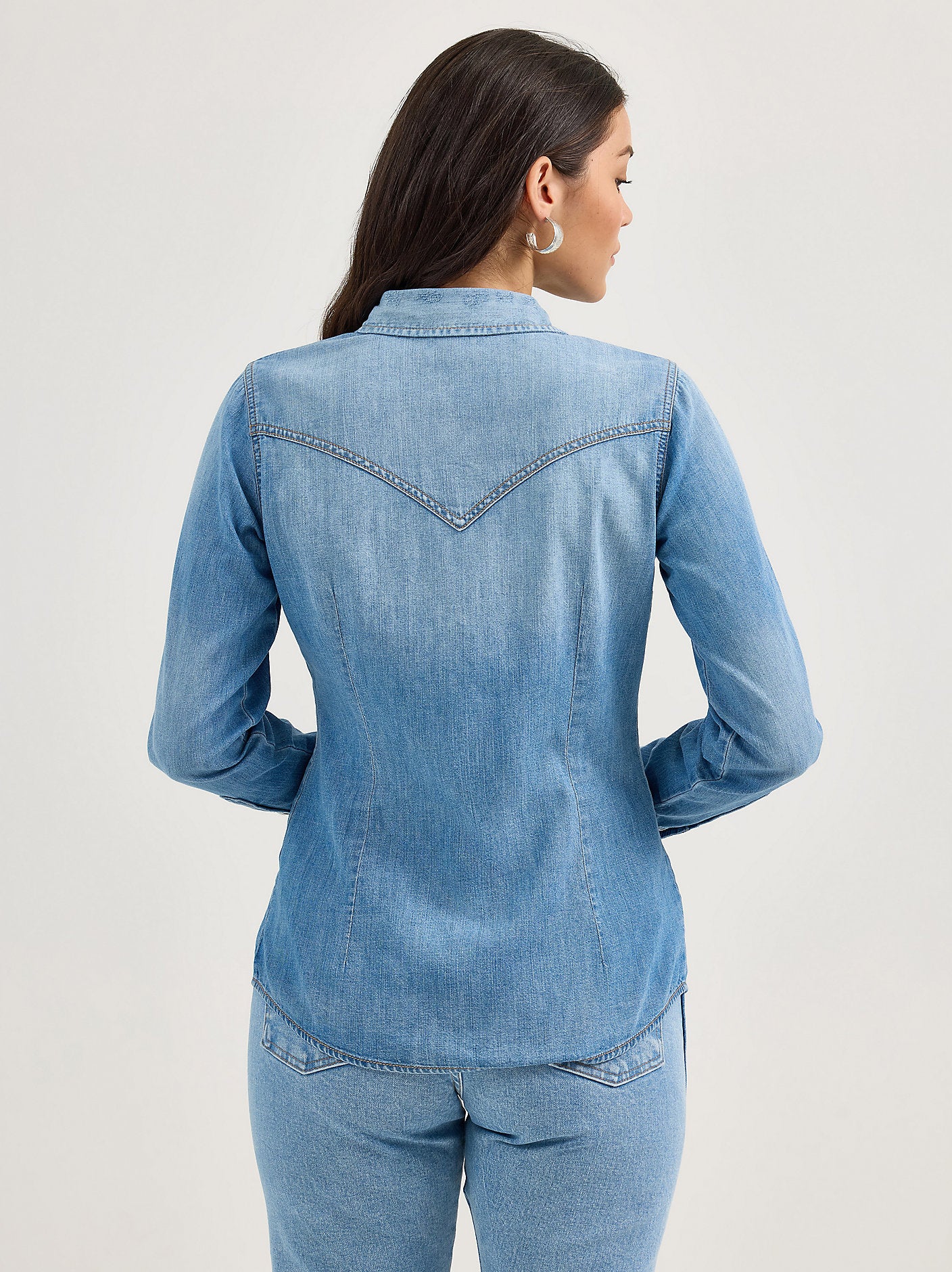 Wrangler Womens Sawtooth Denim Snap Shirt