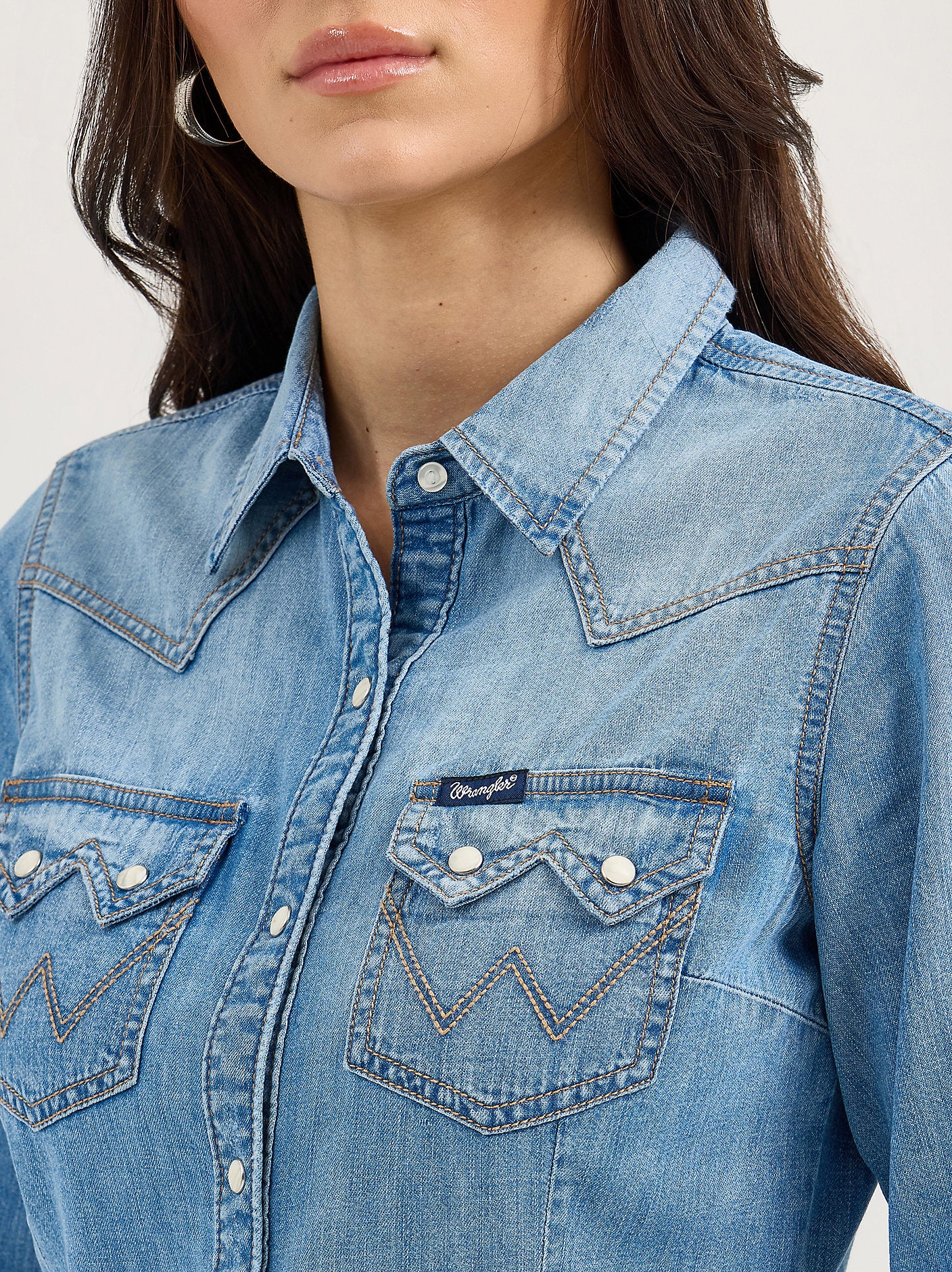 Wrangler Womens Sawtooth Denim Snap Shirt