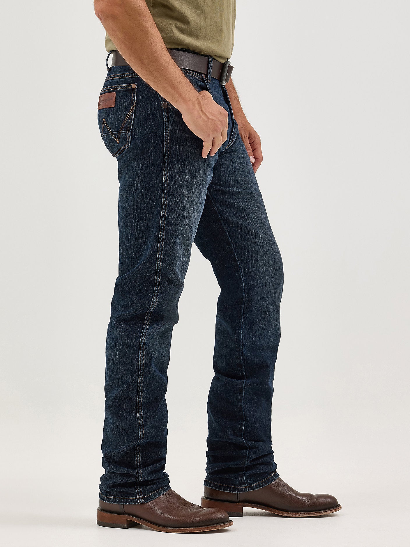 Wrangler Mens Retro Slim Straight Jean