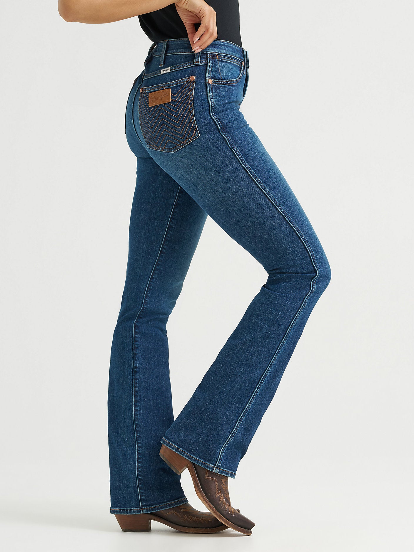 Wrangler Womens High Rise Bold Bootcut Jean