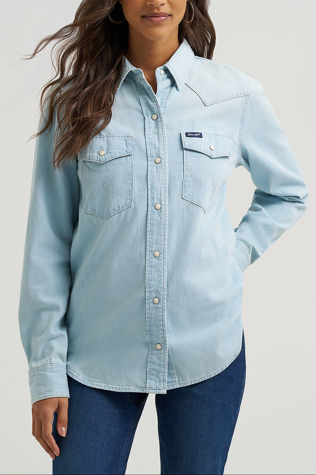 Wrangler Womens Denim Snap Shirt Bleach 112373722 light wash denim top western fashion 2026 new wranlger Boltranchstore.com free shipping