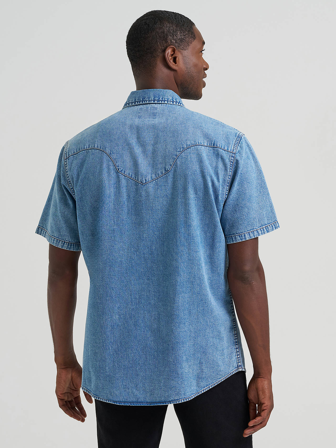 Wrangler Mens Vintage Sculpted Yoke Denim Shirt