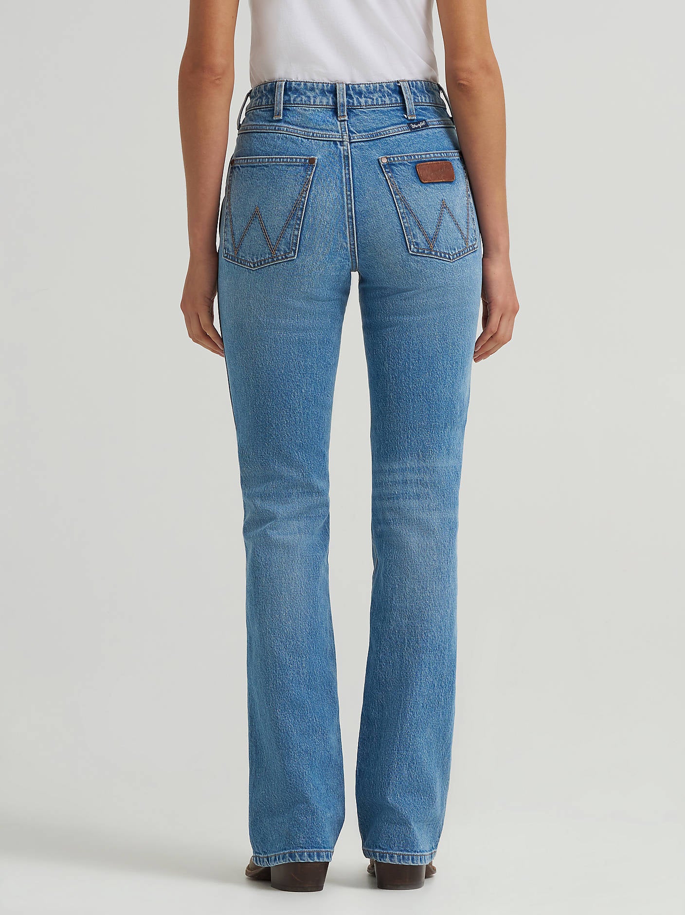 Wrangler Womens Bailey High Rise Bootcut Jean in Erin