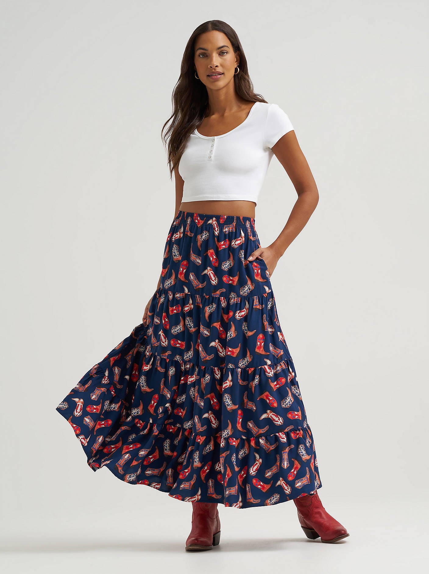 Wrangler Womens Printed Tiered Maxi Skirt