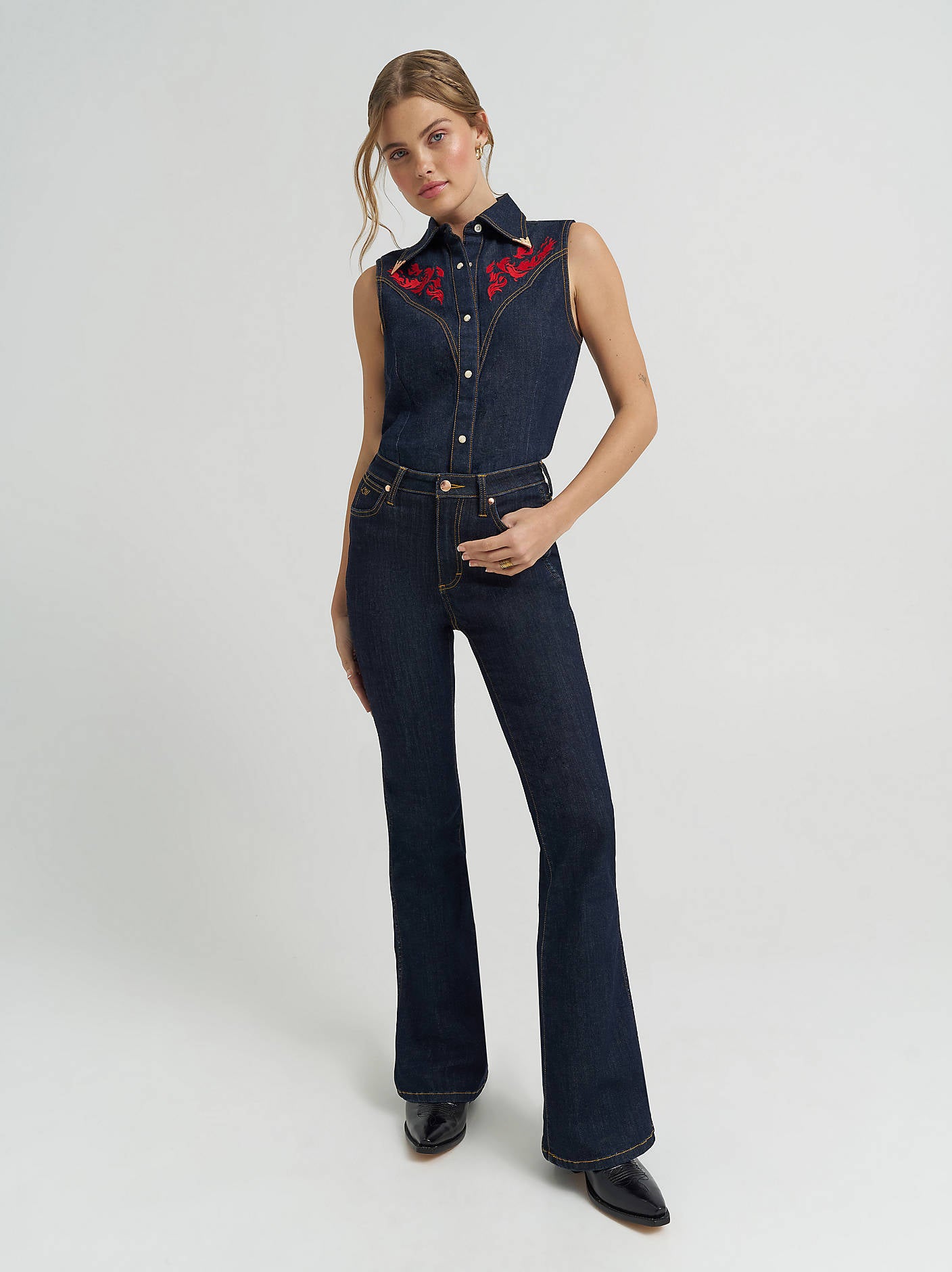 Lainey Wilson X Wrangler Flare Jeans