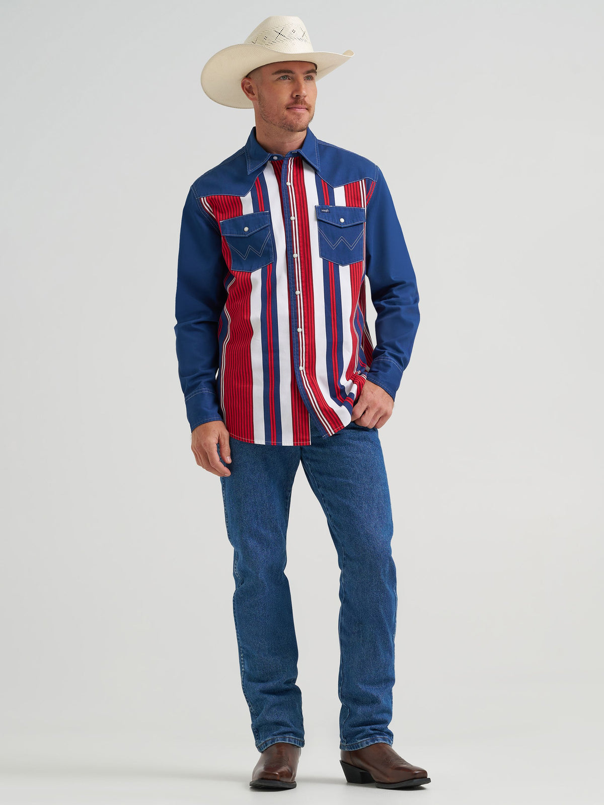 Wrangler Lone Star Brushpopper Western Snap Workshirt spread collar snap shirt styled with straight leg jeans and a straw cowboy hat Kamas