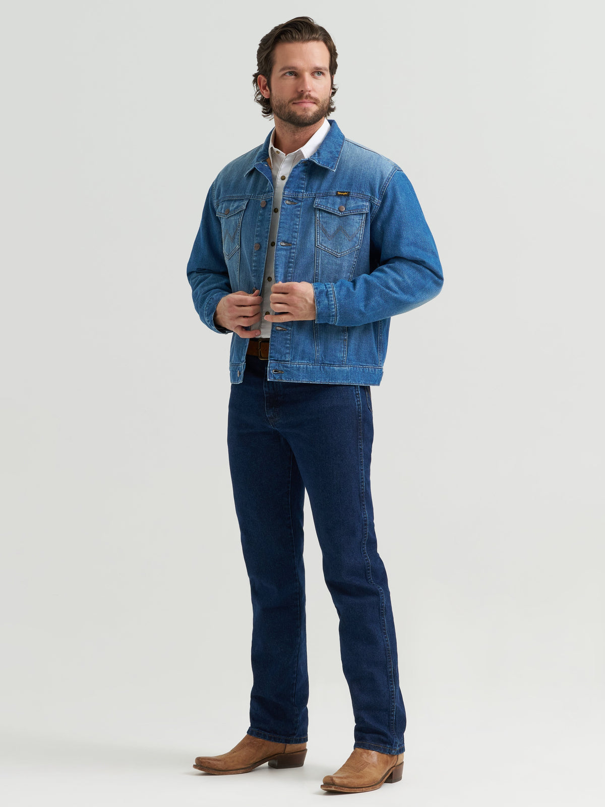 Wrangler Cowboy Cut Flannel Lined Denim Jacket front pockets finished with the signature W stitching Park City