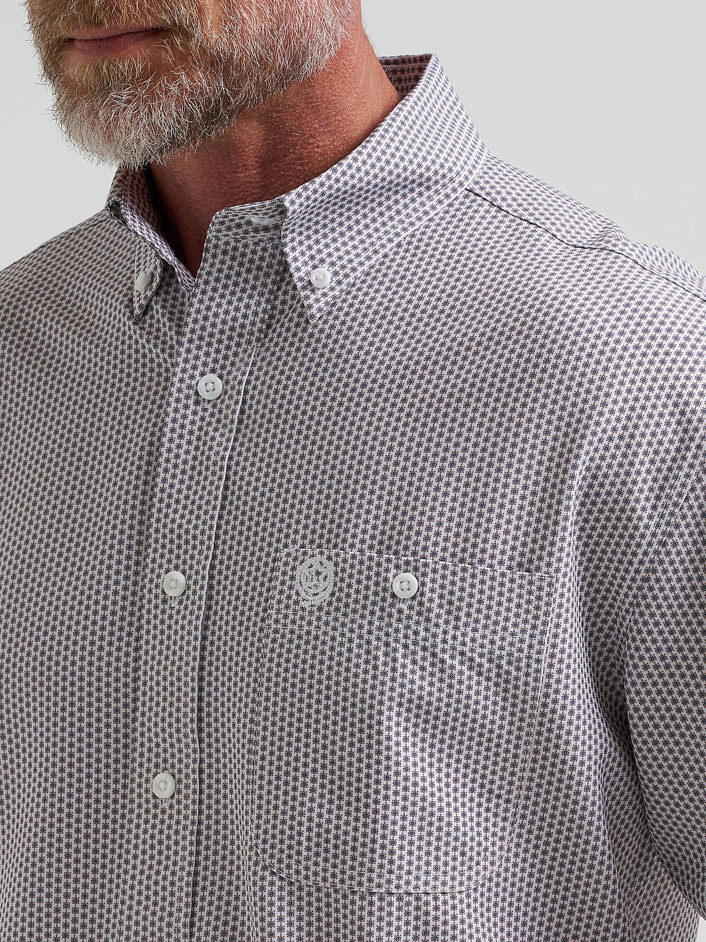 Wrangler Mens George Strait Performance Button Down Shirt