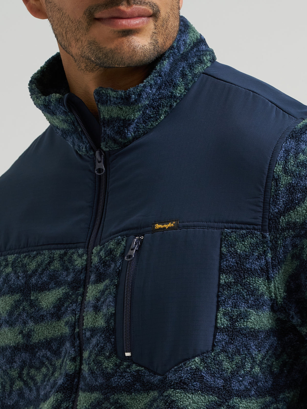 Wrangler Mens Hay Away Sherpa Zip Front Ripstop Yoke Jacket zippered chest pocket and side hand pockets Park City