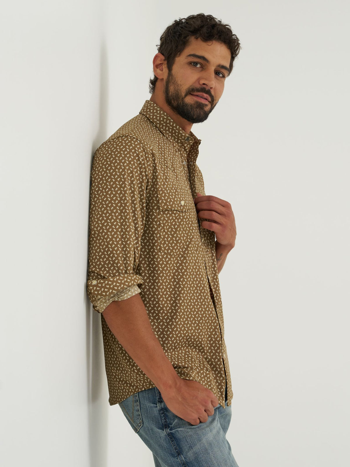 Wrangler All Terrain Gear Mens Technical Shirt Kangaroo snap front closure with hidden snap down collar cowboy