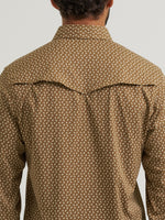 Wrangler All Terrain Gear Mens Technical Shirt Kangaroo quick dry moisture wicking fabric with UPF 40 plus sun protection for long days outdoors Park City