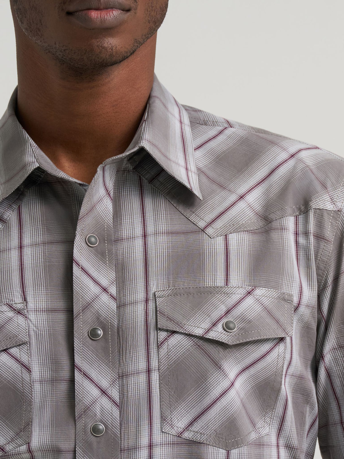 Wrangler Mens 20X Competition Advanced Comfort Long Sleeve Two Pocket Western Snap Shirt arena ready competition shirt for roping and ranch wear