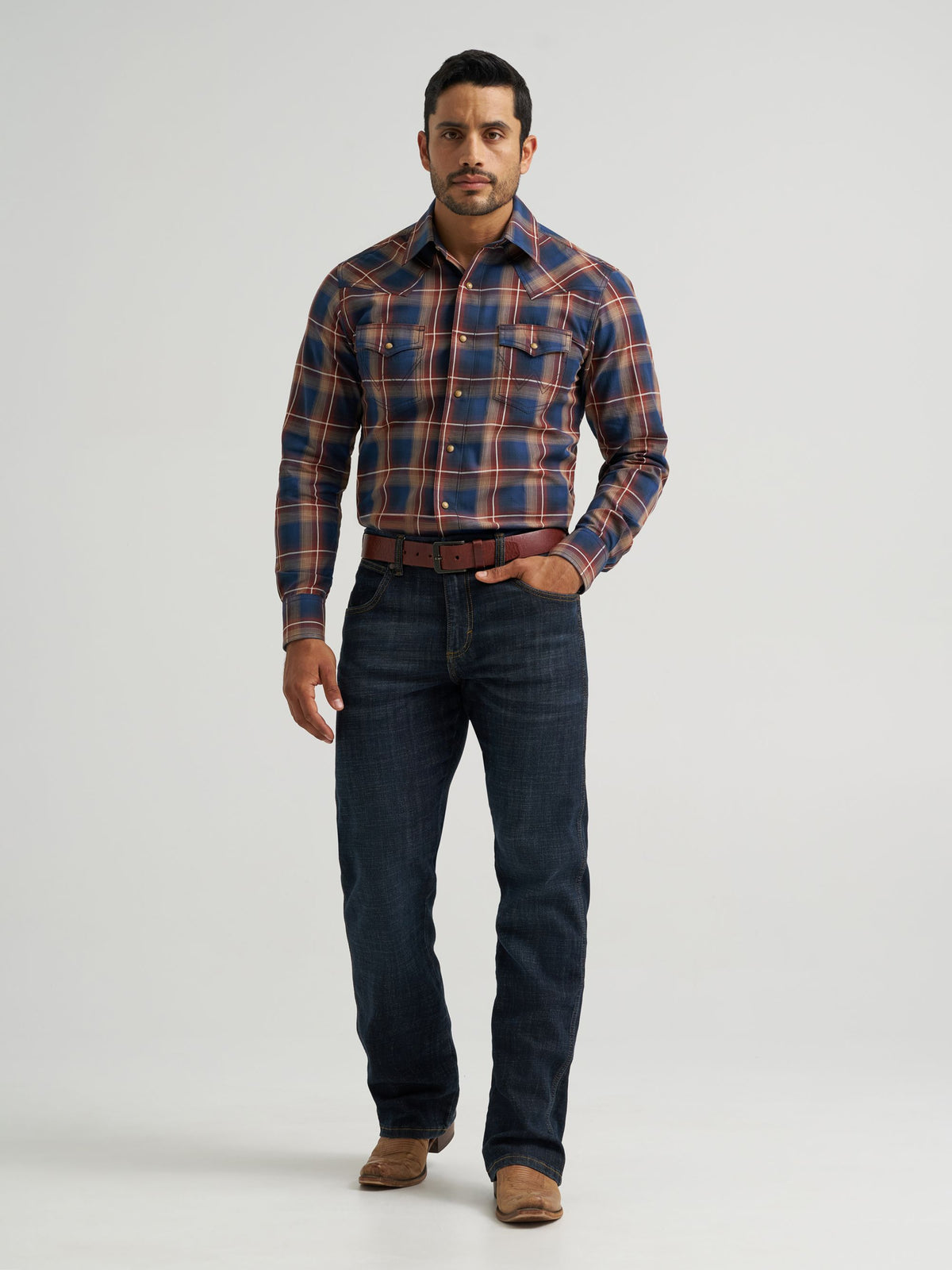 Wrangler Mens Retro Premium Long Sleeve Western Snap Plaid Shirt Blue Sunset slim fit silhouette with spread collar and long sleeves ranch wear