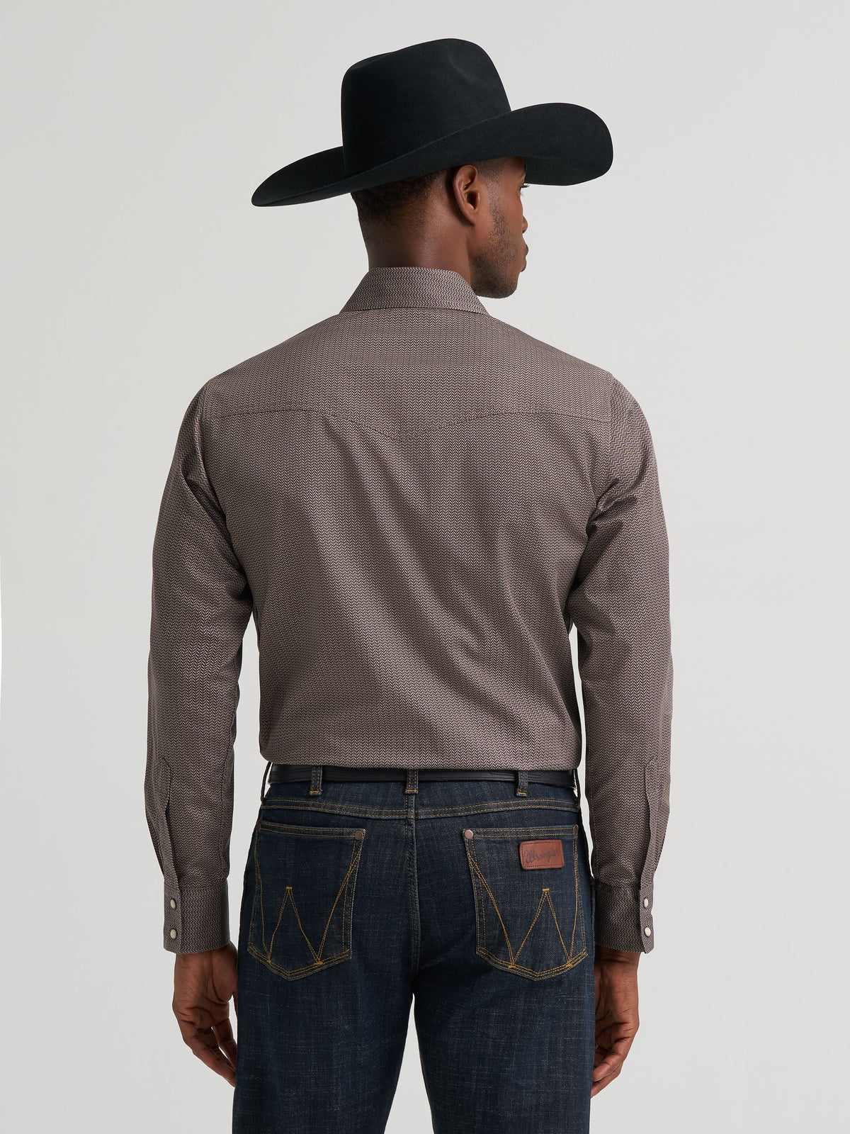 Wrangler Mens Retro Premium Long Sleeve Western Snap Printed Shirt Abstract Chevron full snap front with snap flap chest pockets and two snap cuffs