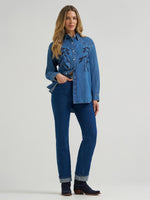 Wrangler Womens Horses Boyfriend Western Snap Shirt styled with dark jeans and ankle boots for rodeo and everyday cowgirl outfits