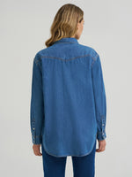 Wrangler Womens Horses Boyfriend Western Snap Shirt pointed western yoke across the shoulders and three snap cuffs ranch wear