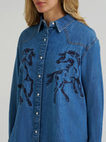 Wrangler Womens Horses Boyfriend Western Snap Shirt pearl snap placket and galloping horse print across the chest Park City western fashion
