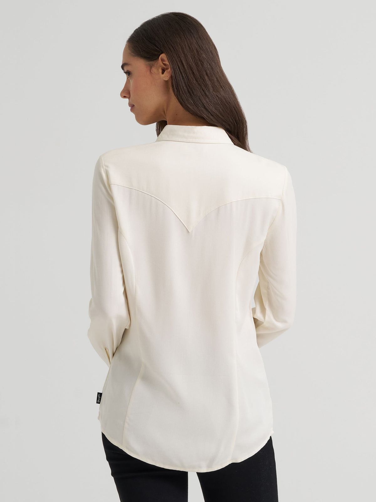 Wrangler Womens Slim Concho Button Shirt White single point yokes front and back cowgirl style