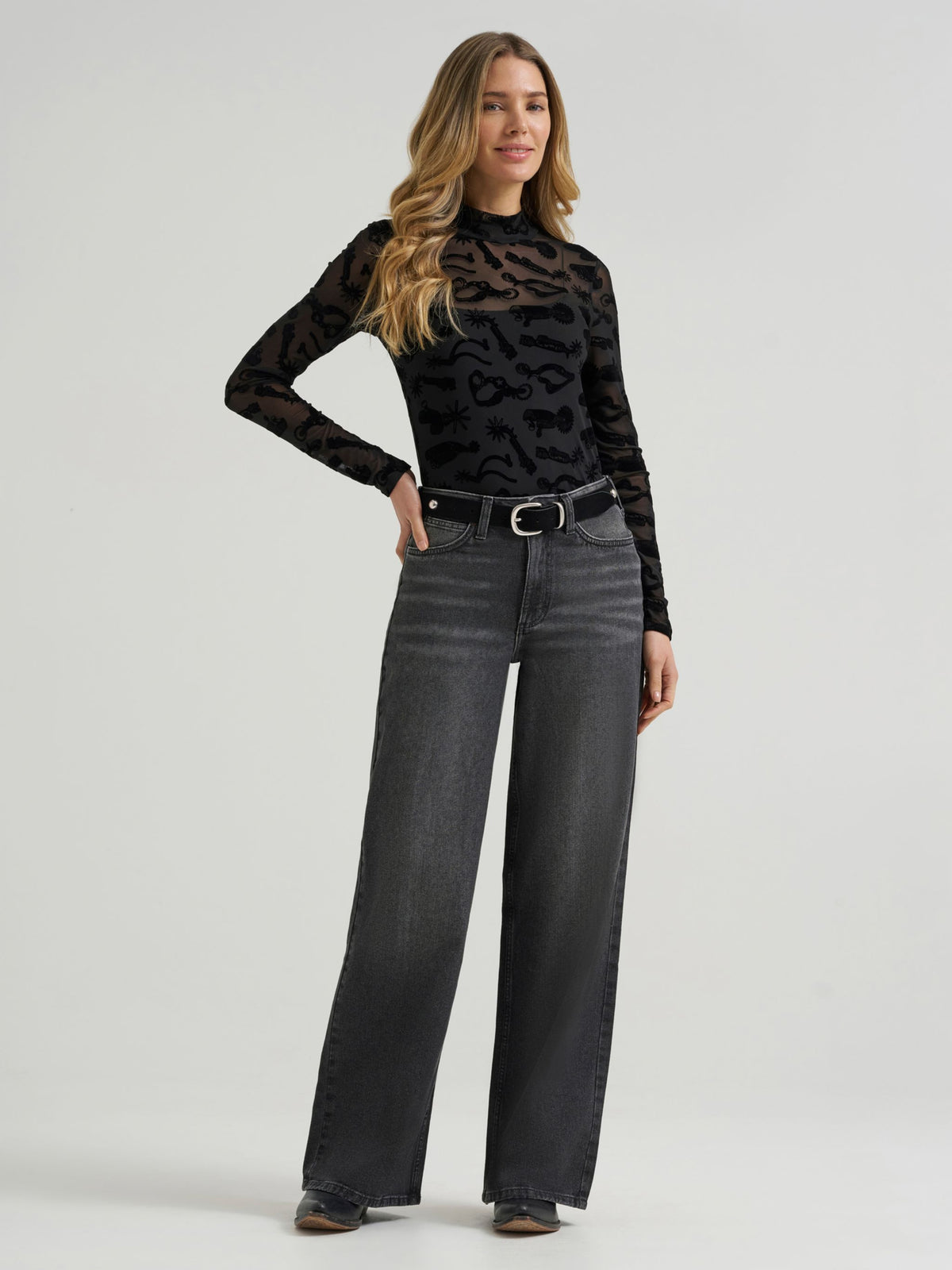 Wrangler Womens Retro Bailey High Rise Wide Leg Jean Harper wide leg silhouette with finished hem cowgirl