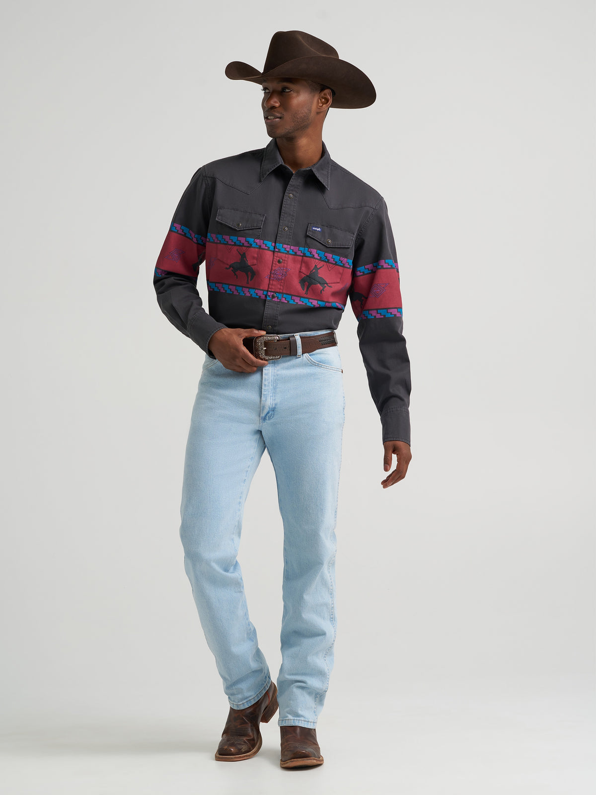 Wrangler Mens Vintage Inspired Horizon Stripe Western Snap Shirt Obsidian classic fit long sleeve silhouette with spread collar ranch wear Kamas