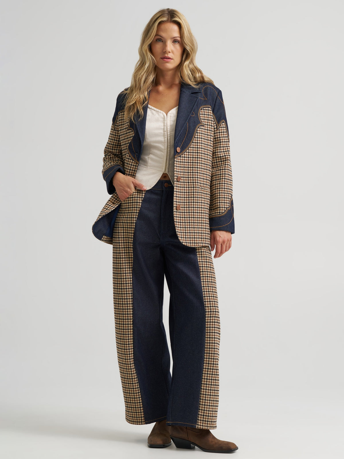 Rodeo western clothing Utah womens western boutique Wrangler Womens Houndstooth Blazer Rinse SKU 112385984 Boltranchstore.com free shipping