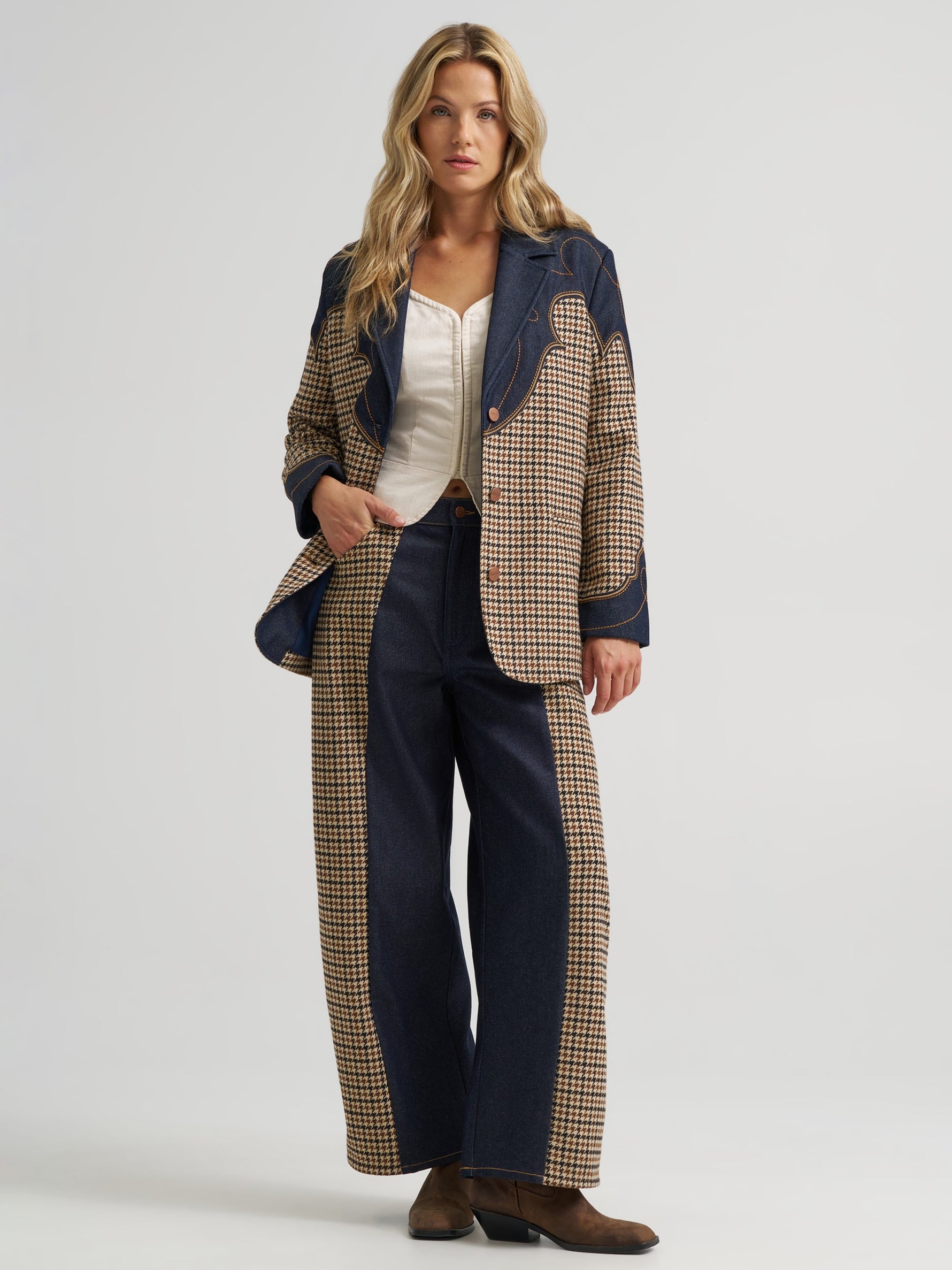 Rodeo western clothing Utah womens western boutique Wrangler Womens Houndstooth Blazer Rinse SKU 112385984 Boltranchstore.com free shipping