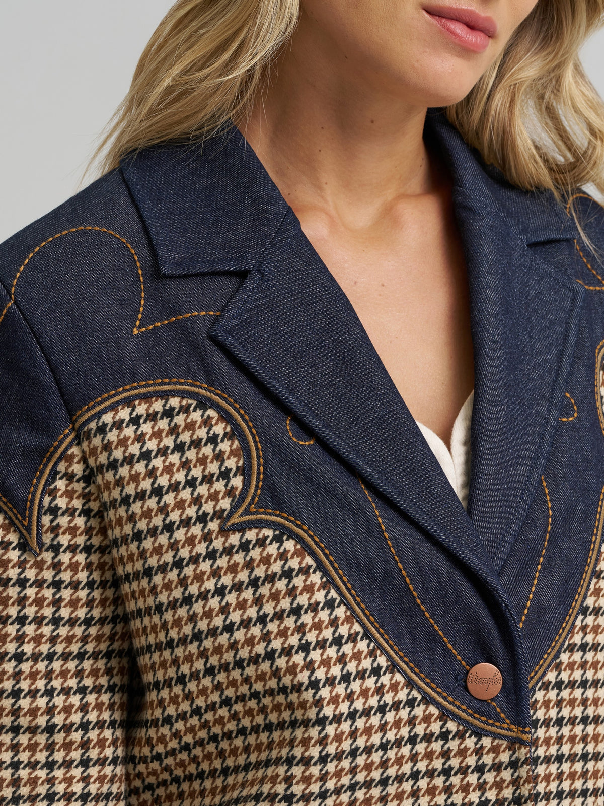 Womens western boutique rodeo womens fashion western clothing Wrangler Womens Houndstooth Blazer Rinse SKU 112385984 Boltranchstore.com free shipping