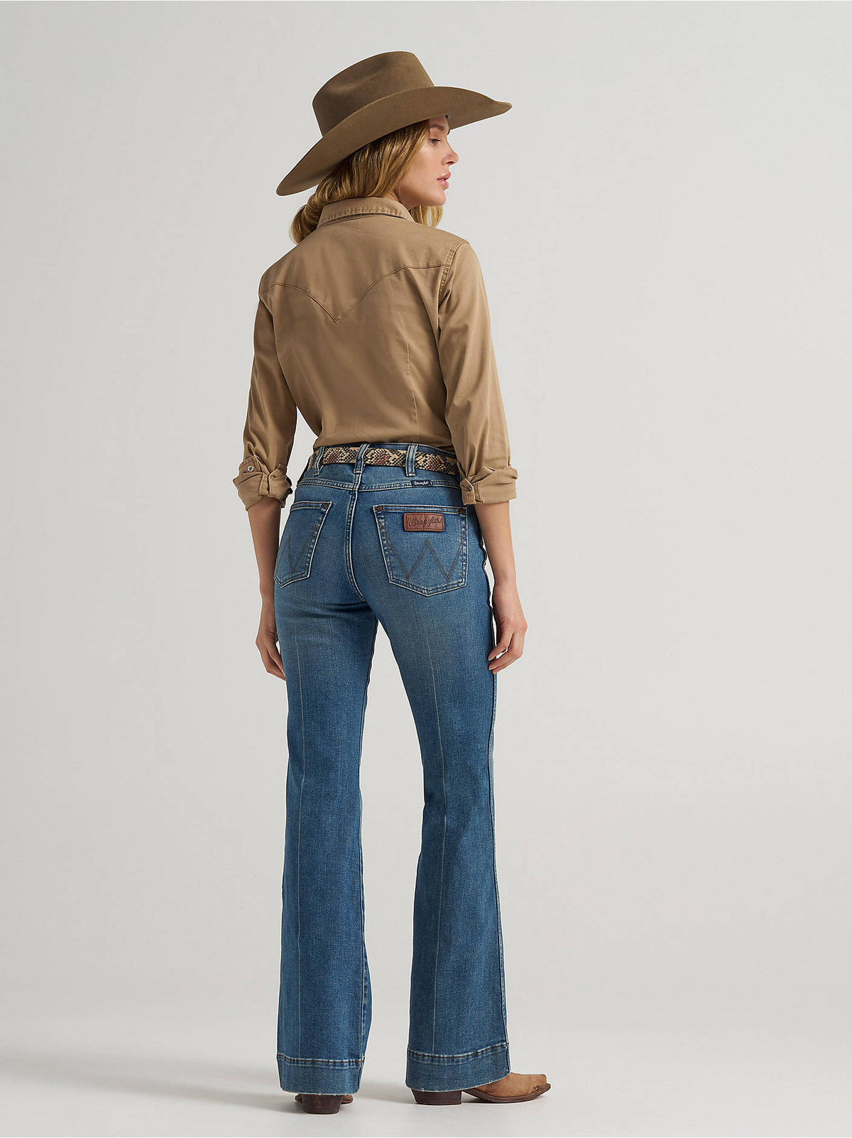 Western womens boutique Utah rodeo Wrangler Womens Retro Bailey High Rise Trouser Jean Shelby SKU 11MPESY