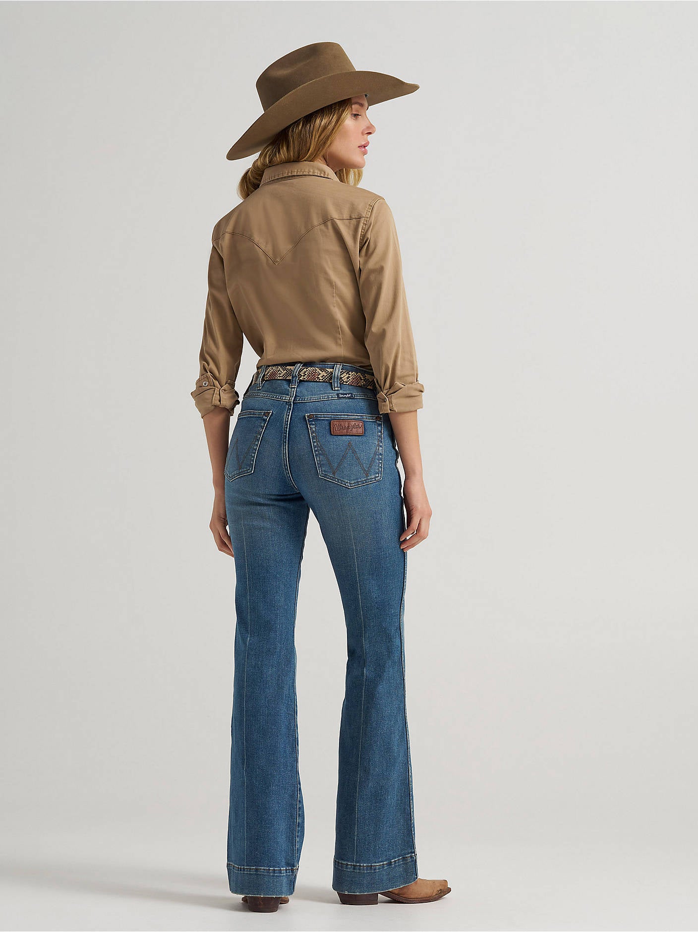 Western womens boutique Utah rodeo Wrangler Womens Retro Bailey High Rise Trouser Jean Shelby SKU 11MPESY