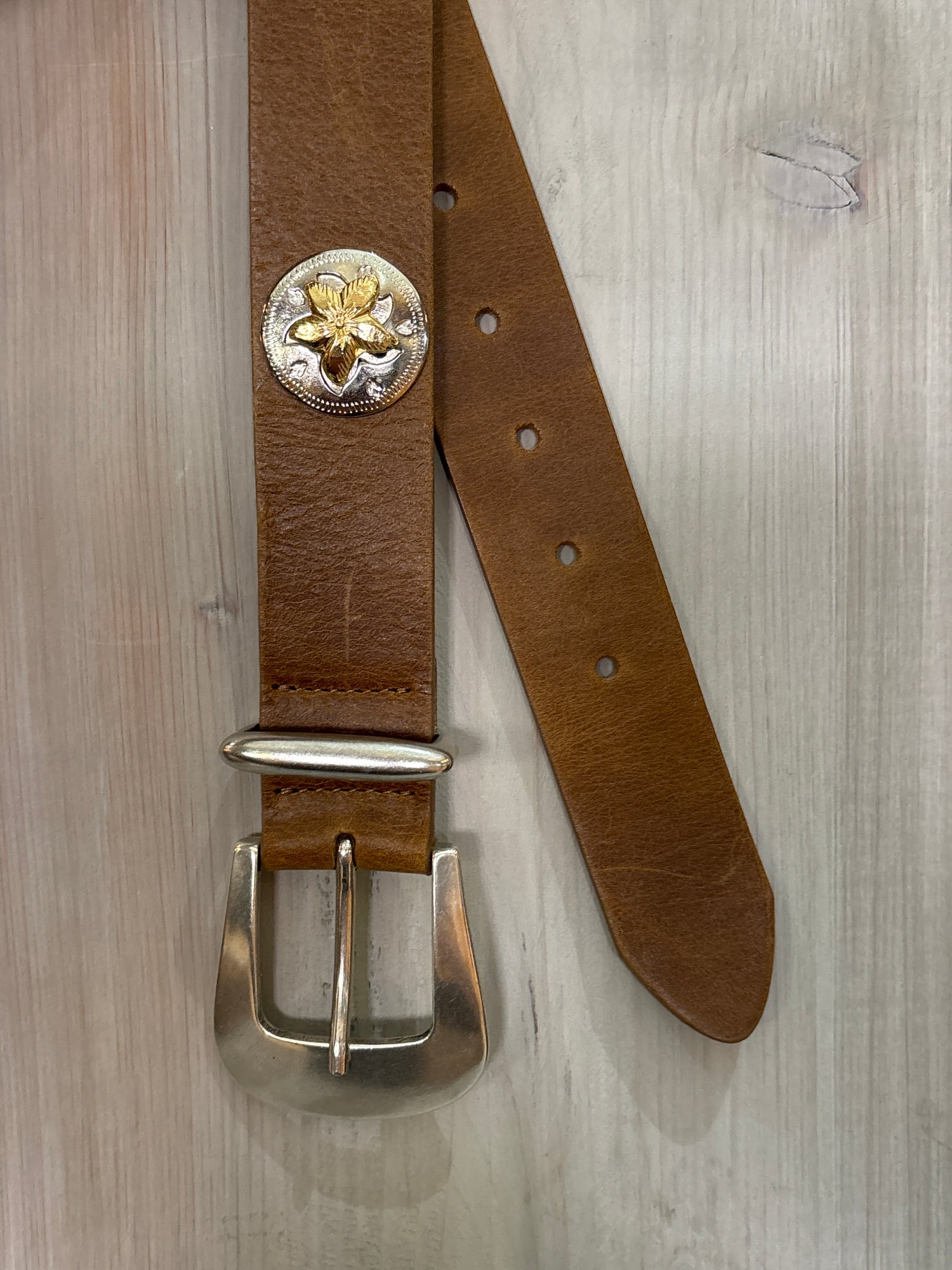 Camille Womens Floral Concho Belt