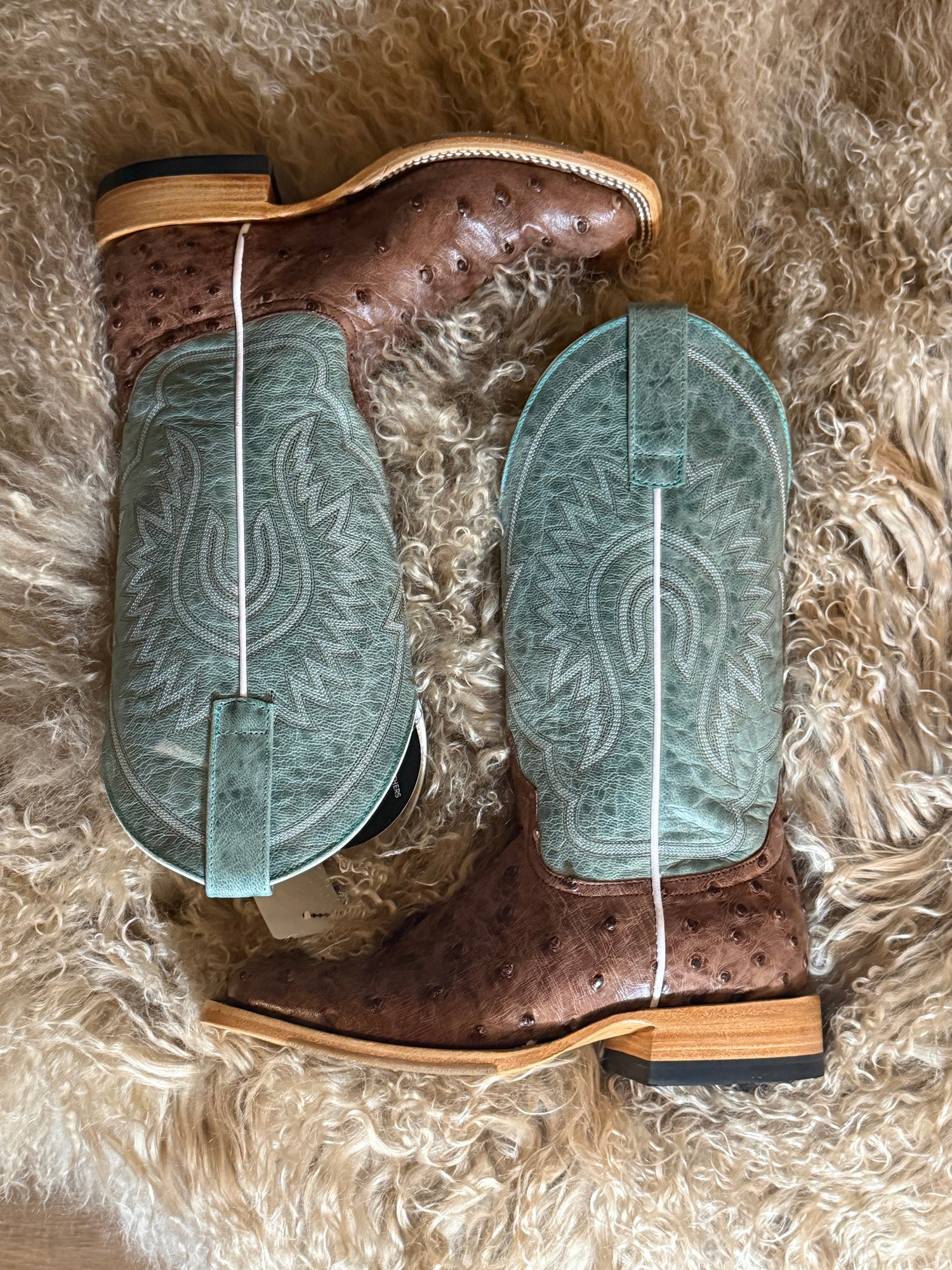 Macie Bean Womens Kango Tobac Full Quill Ostrich