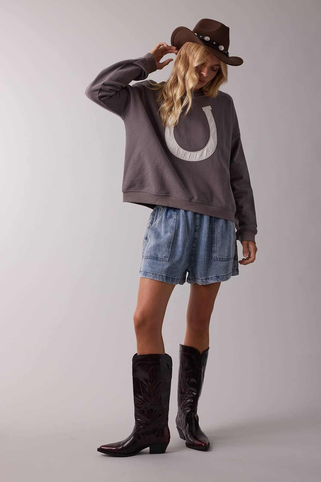 Horseshoe Womens Pullover