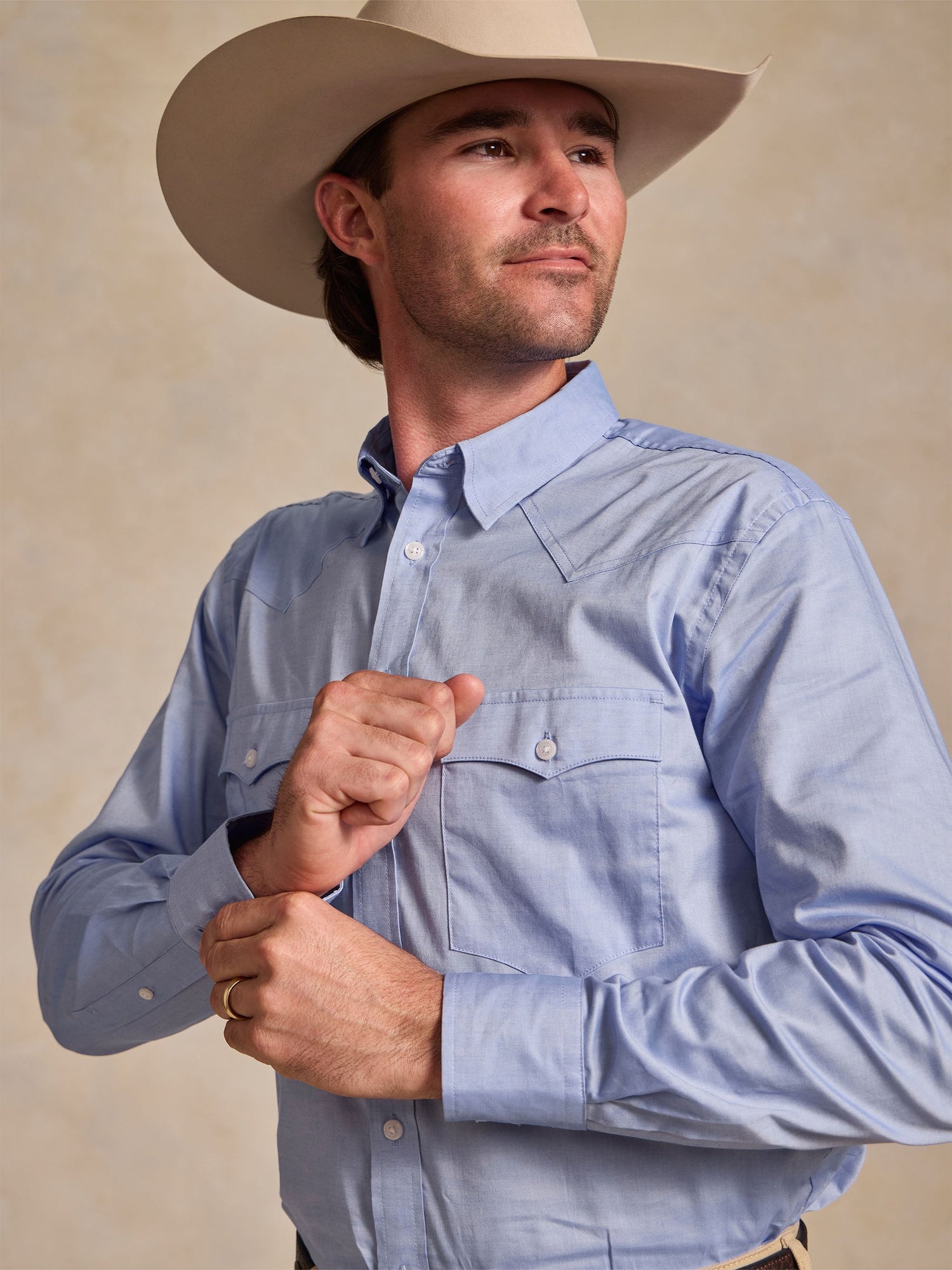 Schaefer Classic Pinpoint Button Shirt in Blue