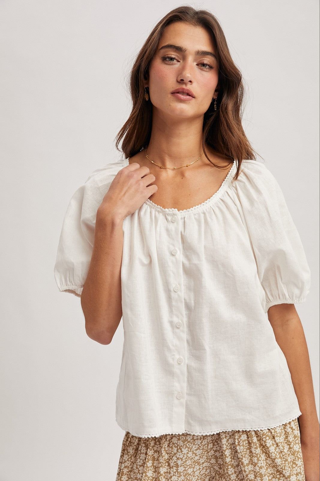 Liliana Detailed Puff Sleeve Top