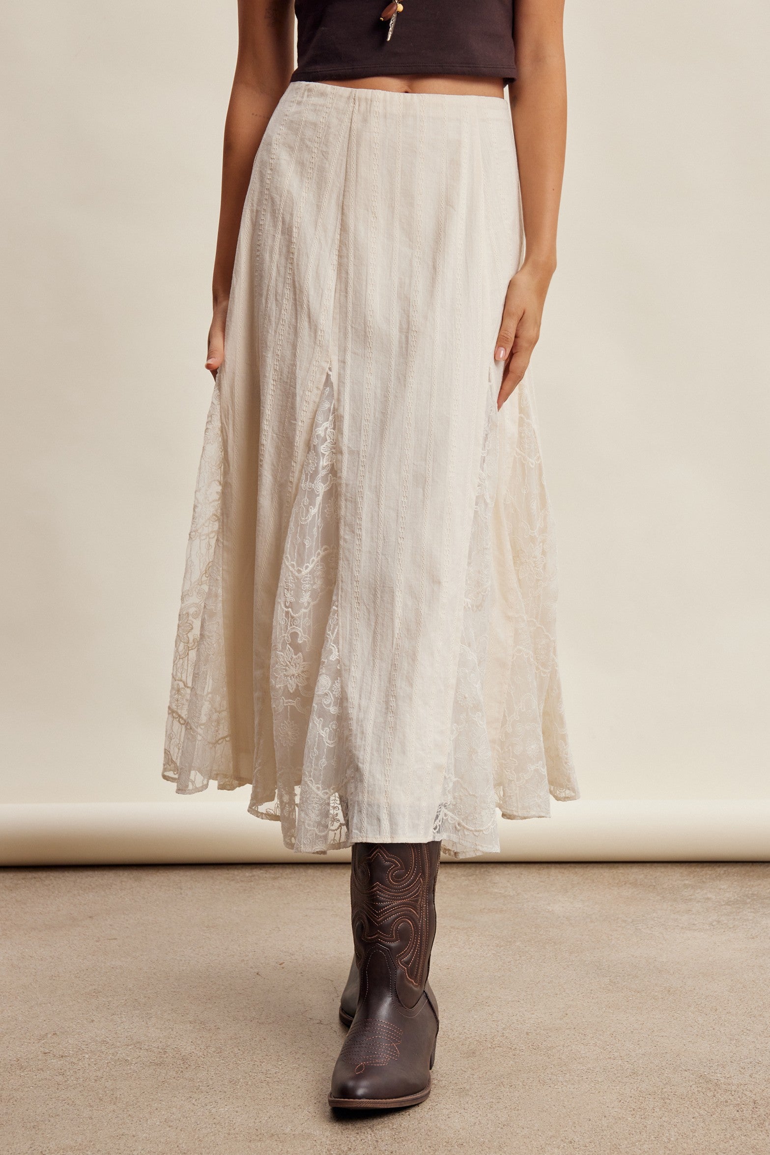 womens lace skirt doen dupe