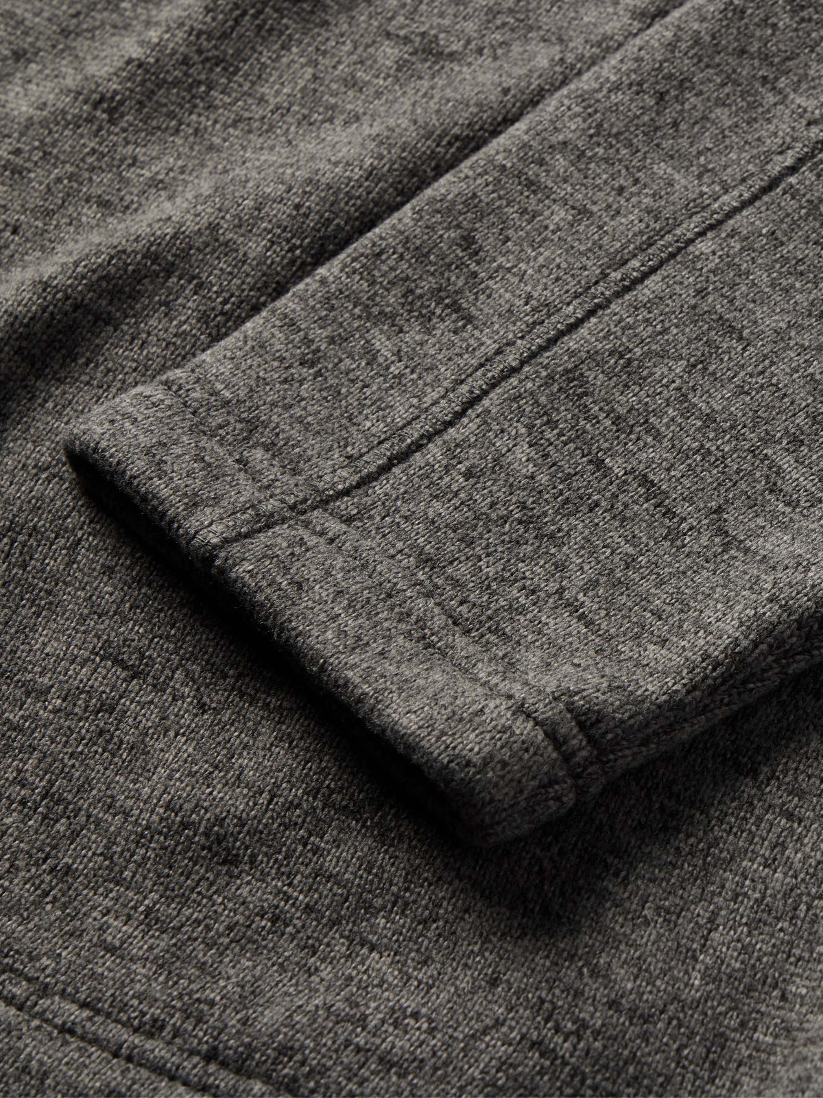 Schaefer Elkhorn Pullover Heather Gray ribbed knit cuff finish at the sleeve western fashion Utah
