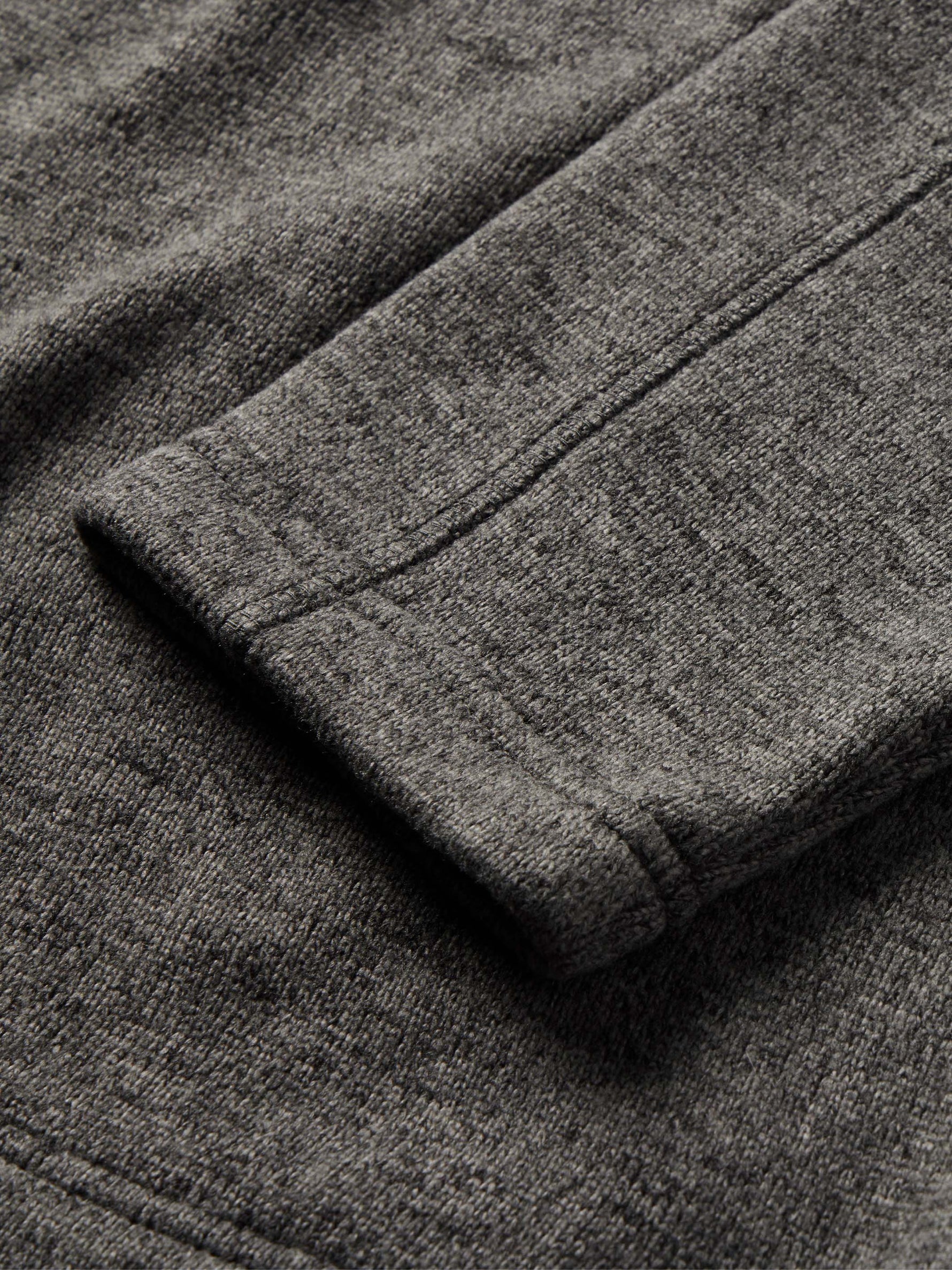 Schaefer Elkhorn Pullover Heather Gray ribbed knit cuff finish at the sleeve western fashion Utah