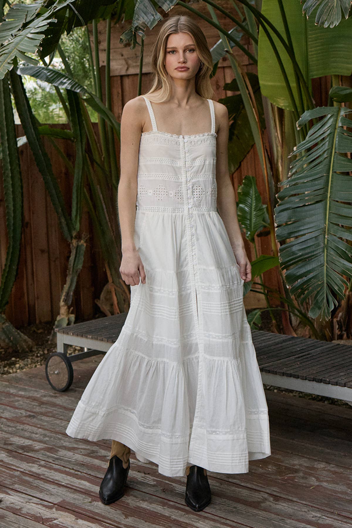 Elizabeth Tiered Maxi Lace Dress